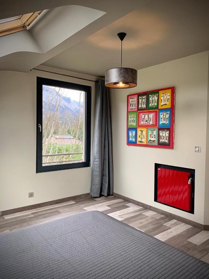 Ile Apartment